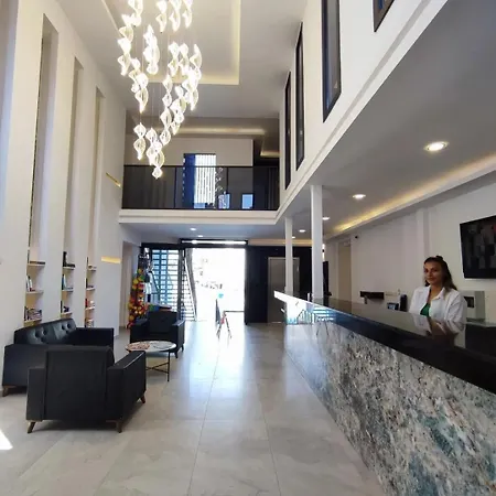 金橙公寓 公寓式酒店 马尔马里斯